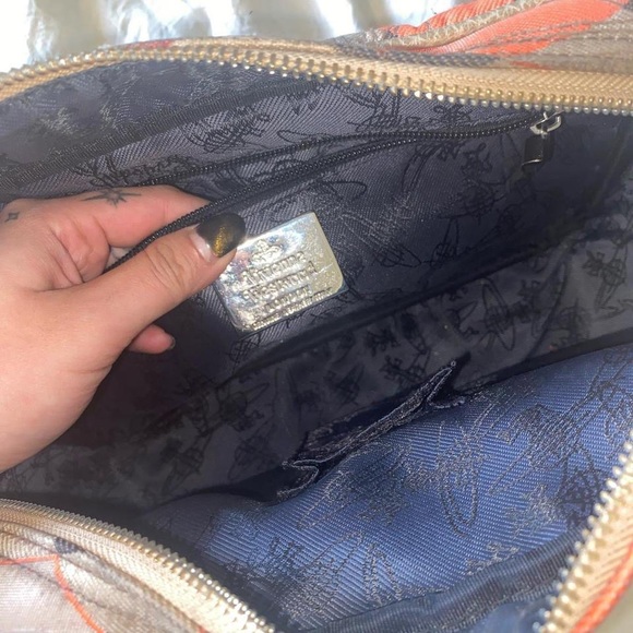 Vivienne Westwood argyle messenger bag 150$ - Picture 3 of 4